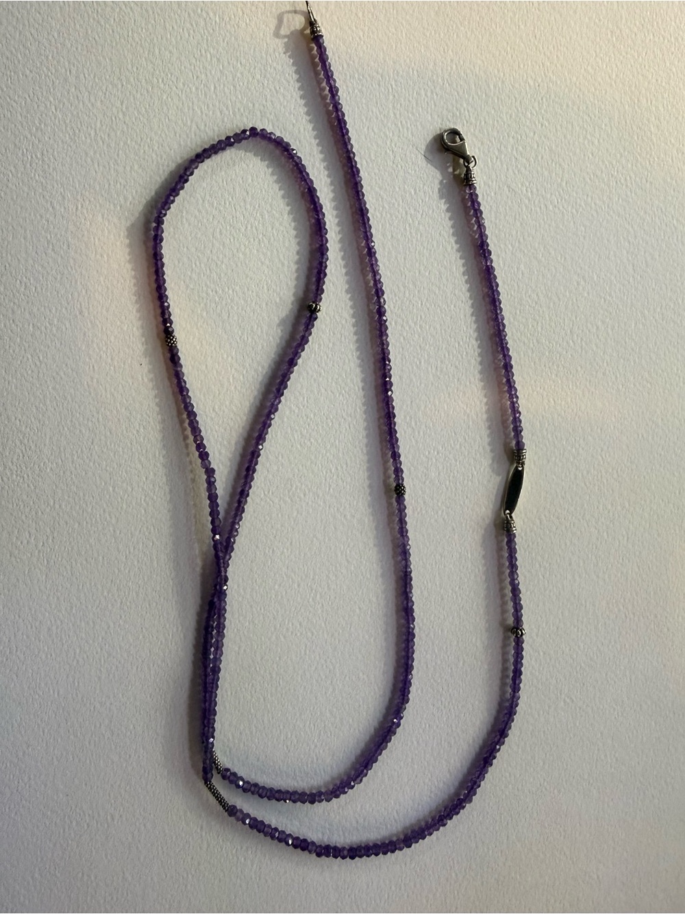 Lagos Amethyst caviar beaded necklace - Picture 3 of 10